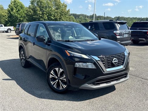 Certified 2023 Nissan Rogue SV image 2