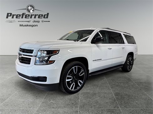 Used 2018 Chevrolet Suburban LT image 2
