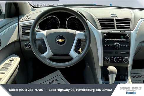 Used 2011 Chevrolet Traverse LS image 5