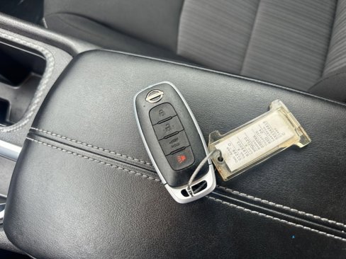 Used 2024 Nissan Sentra SV image 24