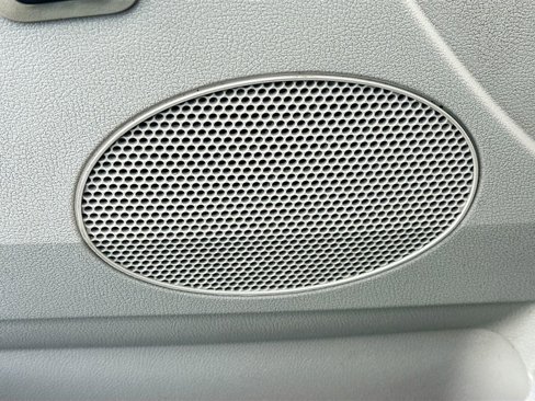 Used 2005 Jeep Grand Cherokee Limited image 19