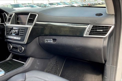 Used 2016 Mercedes-Benz GL 320 BlueTEC 4MATIC image 21