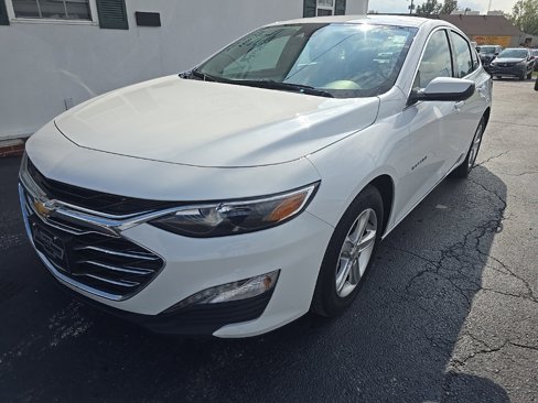 Used 2024 Chevrolet Malibu LT image 3