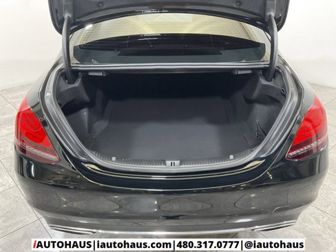 Used 2019 Mercedes-Benz C 300 Sedan image 12