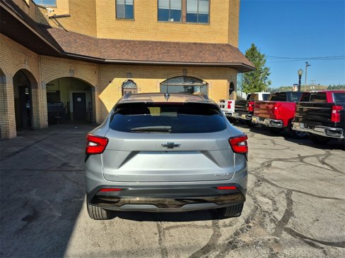 Used 2024 Chevrolet Trax ACTIV w/ Sunroof Package image 14