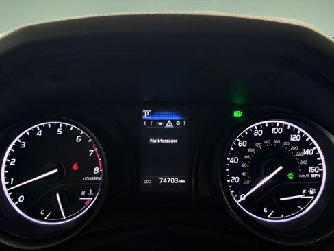 Used 2022 Toyota Camry SE image 31