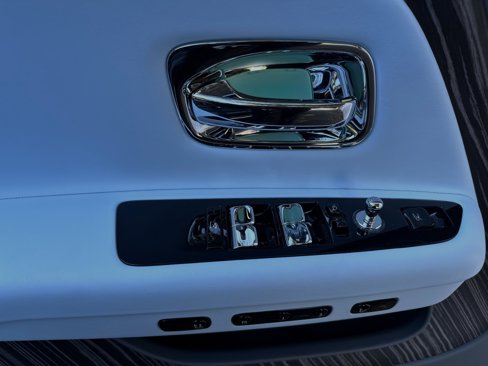 Used 2024 Rolls-Royce Spectre w/ Spectre Launch Package image 12