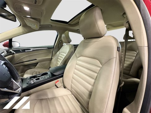 Used 2019 Ford Fusion SEL image 22