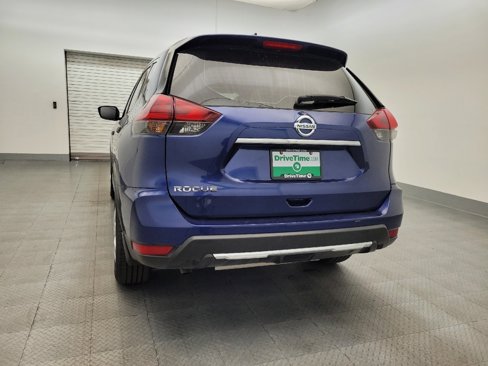 Used 2019 Nissan Rogue S image 6