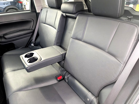 Used 2015 Subaru Forester 2.5i Touring w/ Eyesight & Navigation System image 8