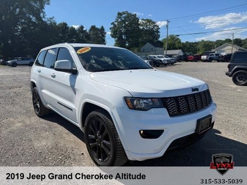 Used 2019 Jeep Grand Cherokee Altitude image 7