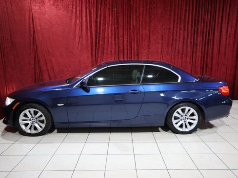 Used 2011 BMW 328i Convertible image 4