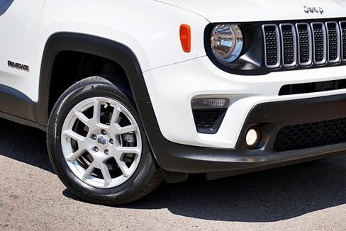 Certified 2022 Jeep Renegade Latitude image 4