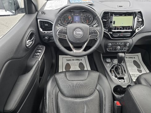 Used 2019 Jeep Cherokee Limited image 3