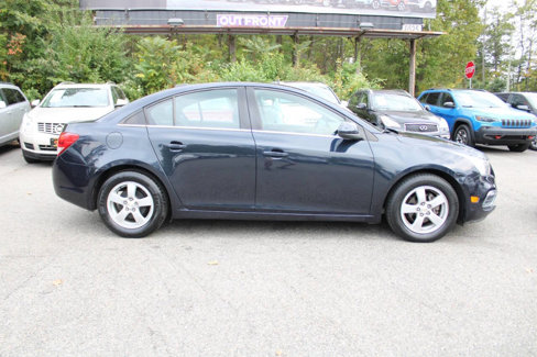 Used 2015 Chevrolet Cruze LT w/ Technology Package image 6