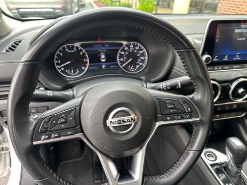 Used 2022 Nissan Sentra SV image 15