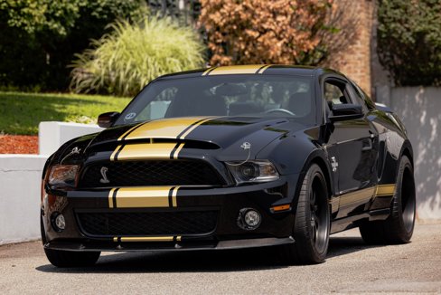 Used 2012 Ford Mustang Shelby GT500 w/ SVT Performance Pkg image 11