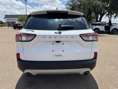 Certified 2022 Ford Escape S image 3