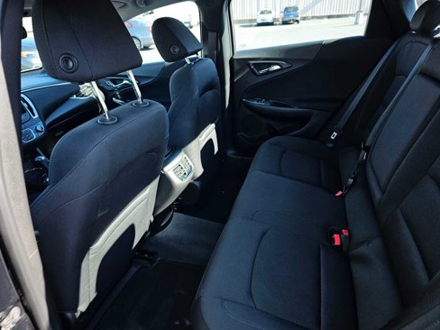 Used 2019 Chevrolet Malibu Hybrid image 19