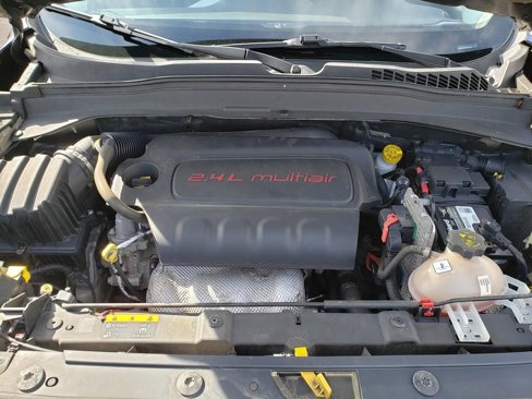 Used 2017 Jeep Renegade Trailhawk w/ Premium Trailhawk Package image 16