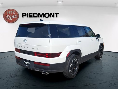 Used 2024 Hyundai Santa Fe SE image 6