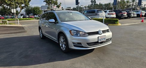 Used 2016 Volkswagen Golf SE image 3