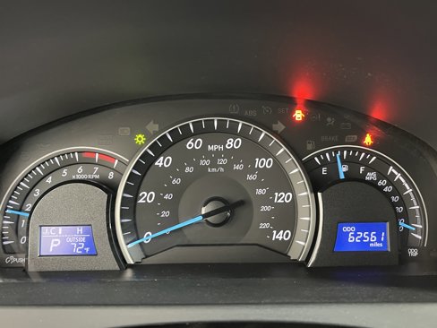 Used 2013 Toyota Camry LE image 19