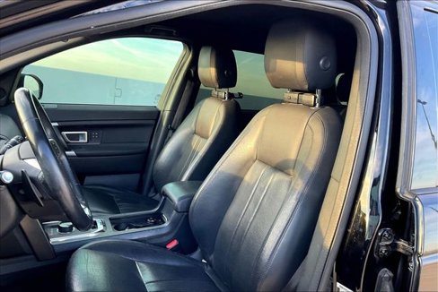 Used 2019 Land Rover Discovery Sport HSE image 9