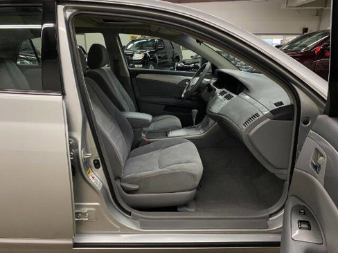 Used 2007 Toyota Avalon Touring image 17