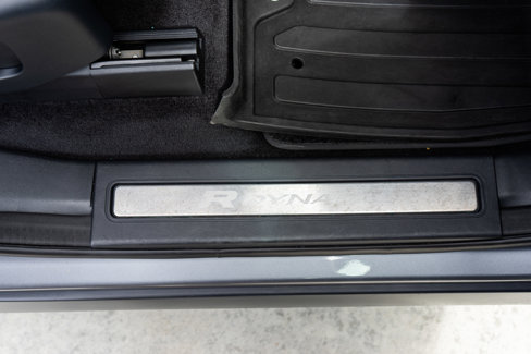 Used 2021 Land Rover Discovery S R-Dynamic image 47
