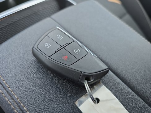 Used 2025 GMC Terrain Elevation image 30