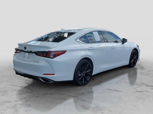 Used 2022 Lexus ES 350 F Sport image 5