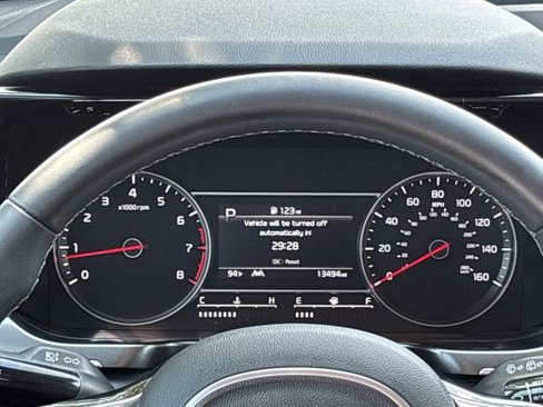 Used 2023 Kia Sorento S image 12