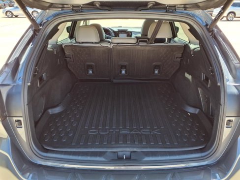 Used 2022 Subaru Outback Limited image 14