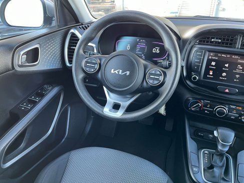 Used 2023 Kia Soul LX w/ Option Group 015 image 32