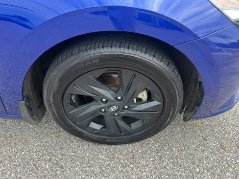 Used 2023 Hyundai Elantra SEL image 16