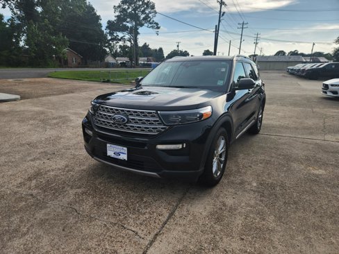 Certified 2022 Ford Explorer Limited w/ Equipment Group 301A image 6