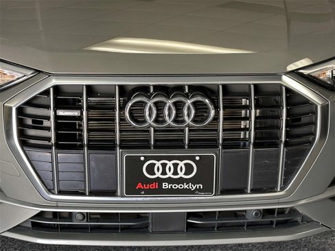 Used 2022 Audi Q3 2.0T Premium image 8