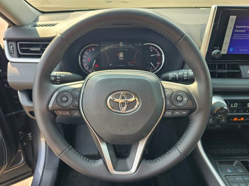 Used 2024 Toyota RAV4 XLE image 17