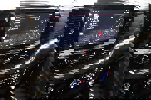 Used 2022 GMC Sierra 1500 Elevation image 39