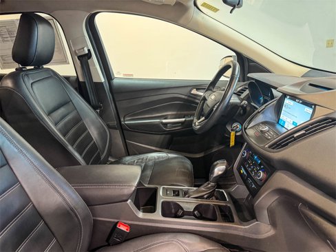 Used 2018 Ford Escape SEL image 25