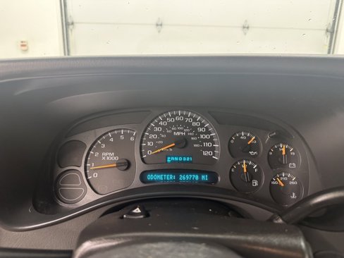 Used 2003 Chevrolet Tahoe LT image 25