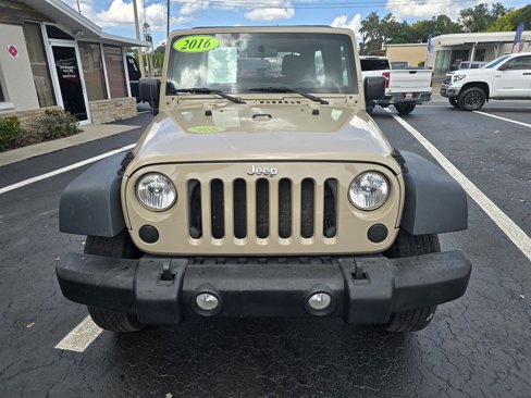 Used 2016 Jeep Wrangler Unlimited Sport w/ Connectivity Group image 10