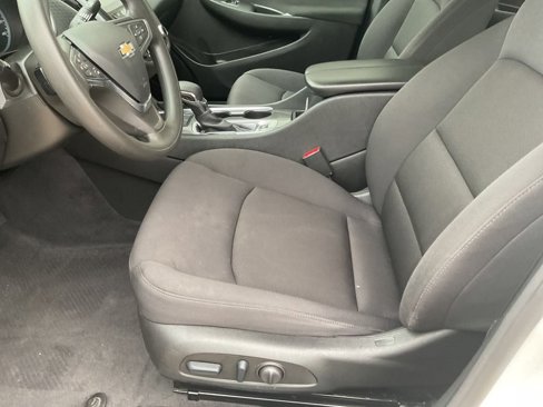 Used 2023 Chevrolet Malibu LT image 9