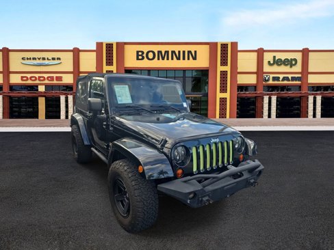Used 2012 Jeep Wrangler Sahara w/ Connectivity Group image 2