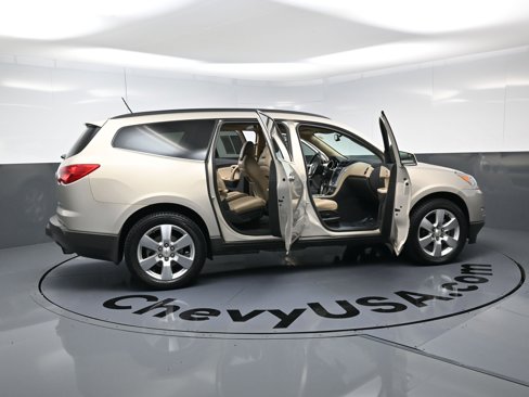Used 2011 Chevrolet Traverse LTZ image 25