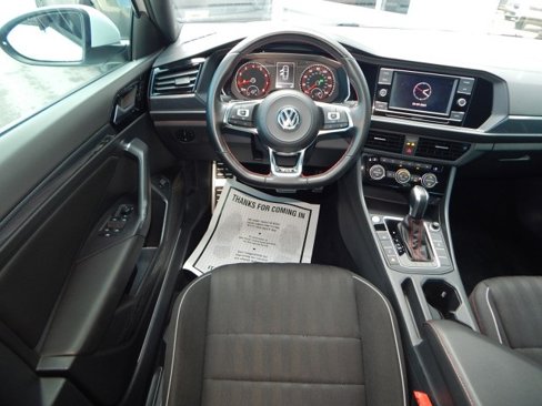 Used 2020 Volkswagen Jetta GLI image 9