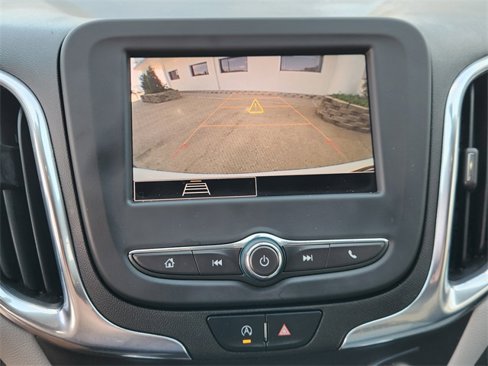 Used 2023 Chevrolet Equinox LT w/ Driver Convenience Package image 17