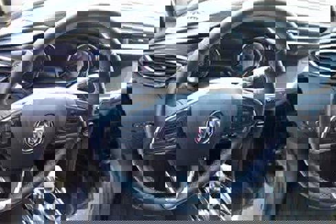 Used 2022 Buick Encore GX Essence w/ Experience Buick Package image 13