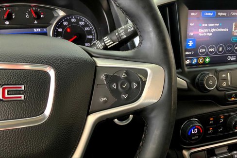 Used 2023 GMC Terrain SLT image 24
